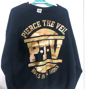 Hot topic band crewneck